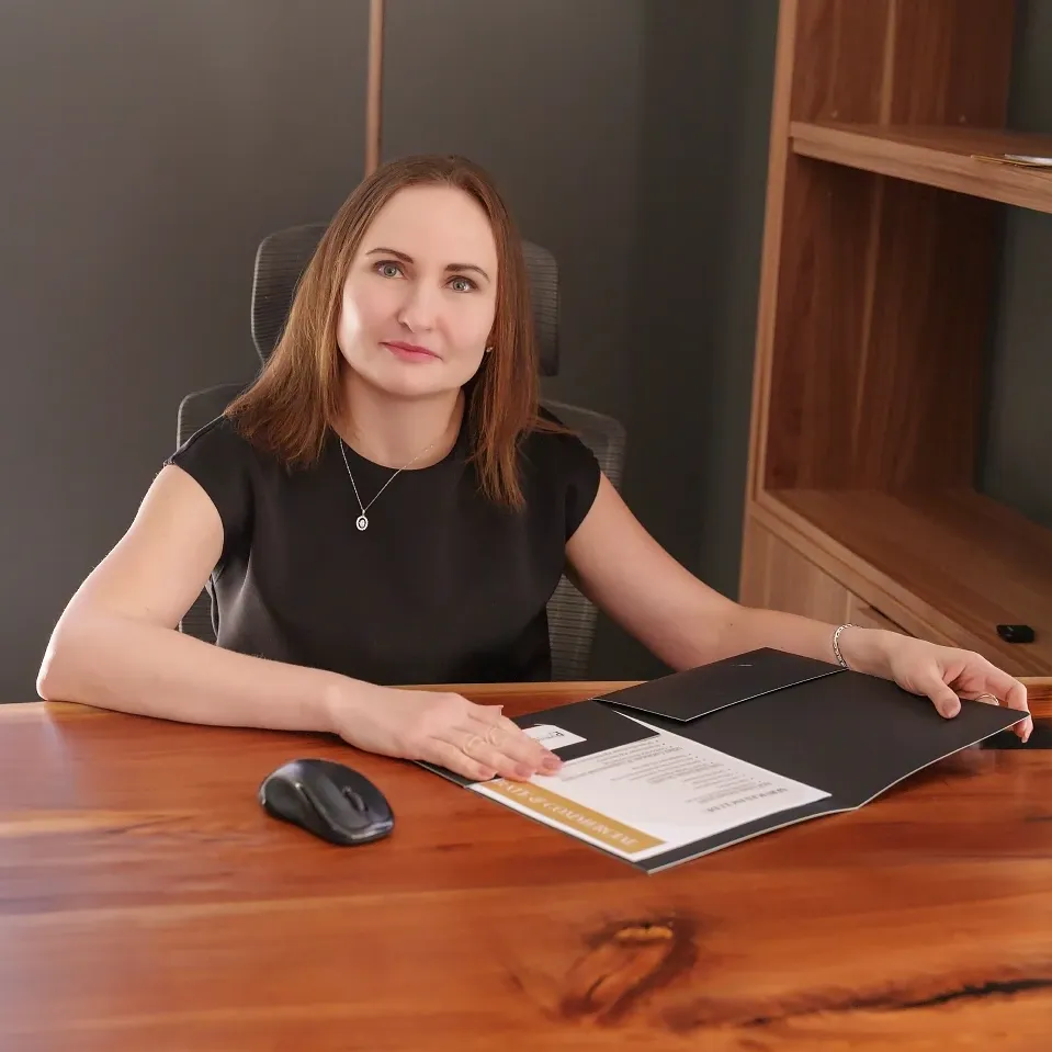 Oksana Bondarenko, Realtor at Century 21